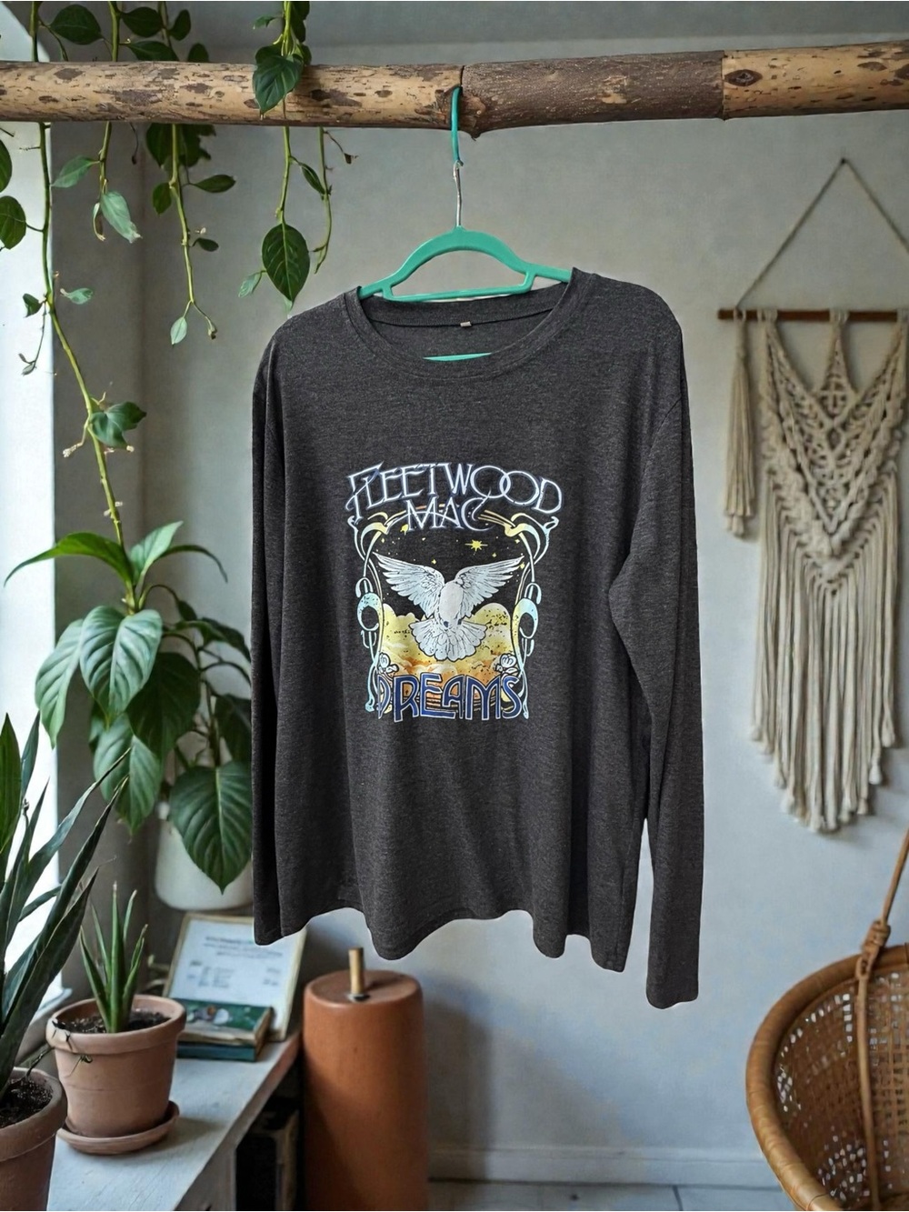 Fleetwood Mac ( Dreams ) Long Sleeve Tee. Dark Gray. Size: XXL